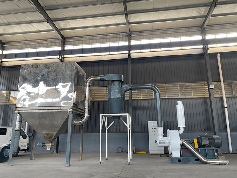 1677659455955942.jpg 超微粉碎机设备.jpg